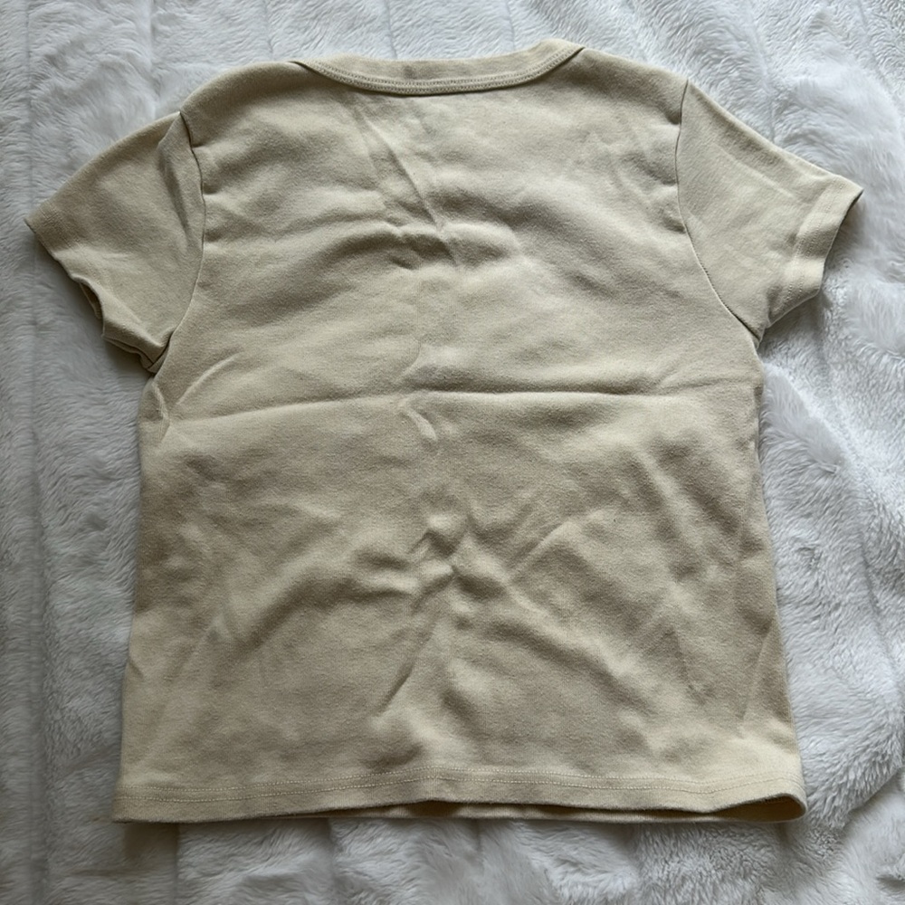 BRANDY MELVILLE JOHN GALT ‘GREENWICH ASHLYN BABY TEE’ - Picture 5 of 5